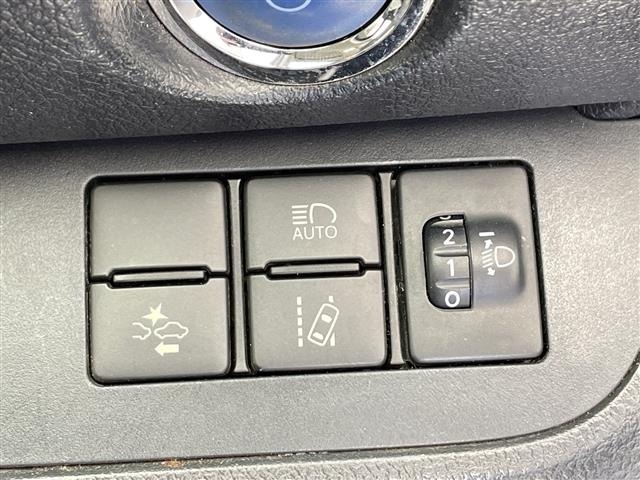 Toyota SIENTA 2015 8268466-4
