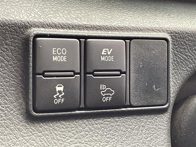 Toyota SIENTA 2015 8268466-6