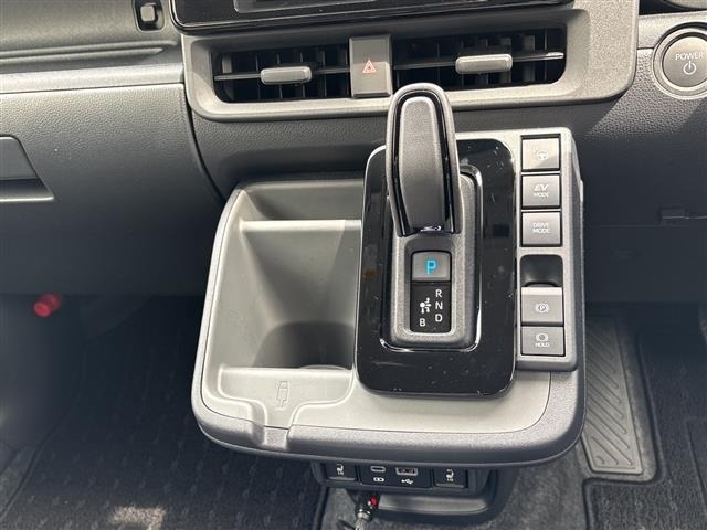Toyota SIENTA 2025 8268491-5