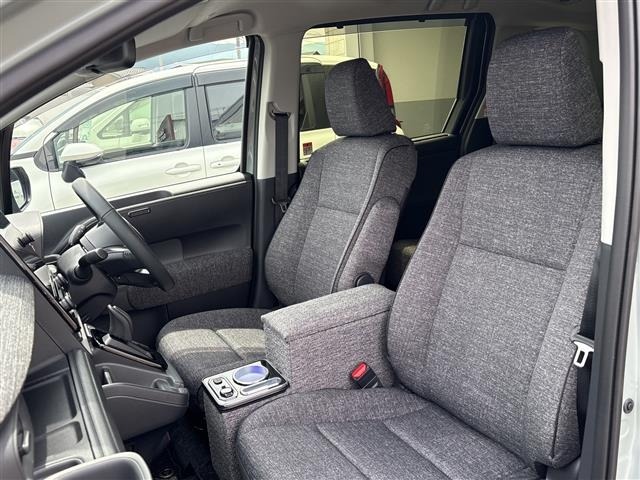 Toyota SIENTA 2025 8268491-8
