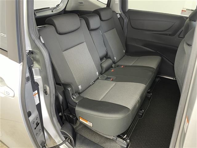 Toyota SIENTA 2018 8268504-6