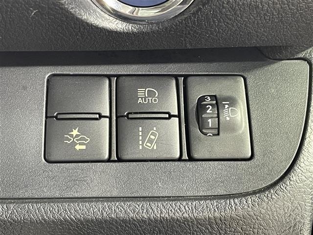 Toyota SIENTA 2015 8268505-17