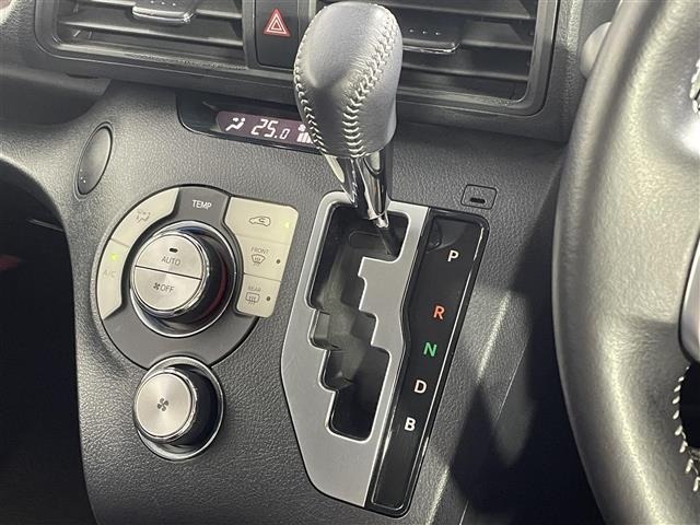 Toyota SIENTA 2015 8268505-18