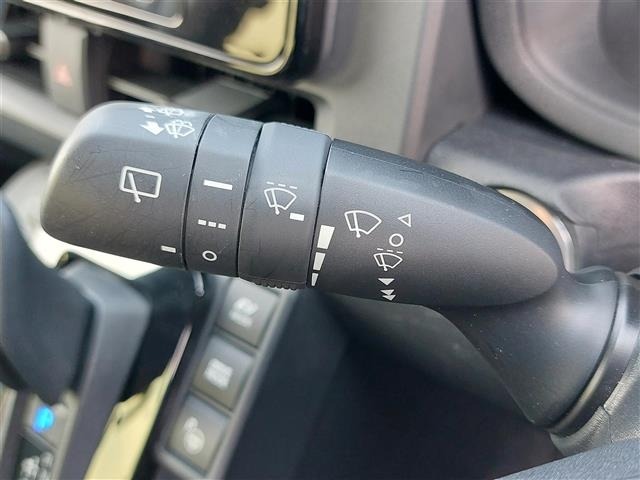 Toyota SIENTA 2023 8268511-2