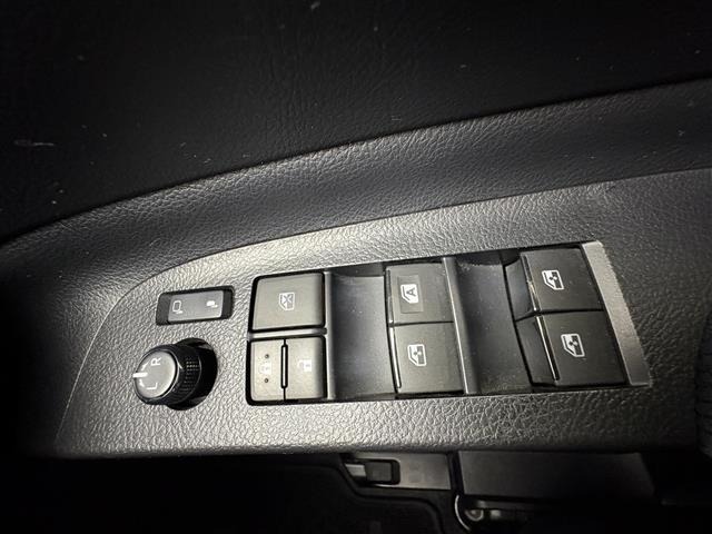 Toyota SIENTA 2015 8268512-10