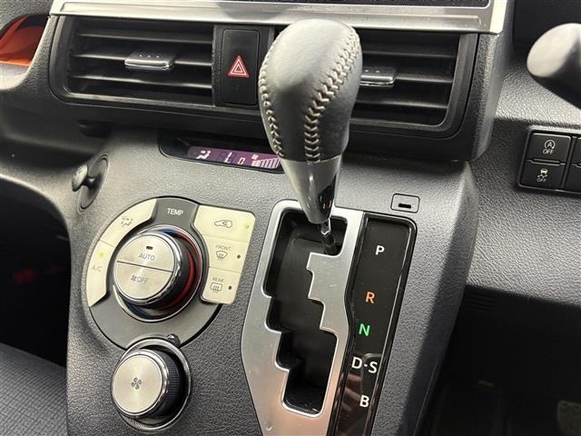 Toyota SIENTA 2015 8268512-22