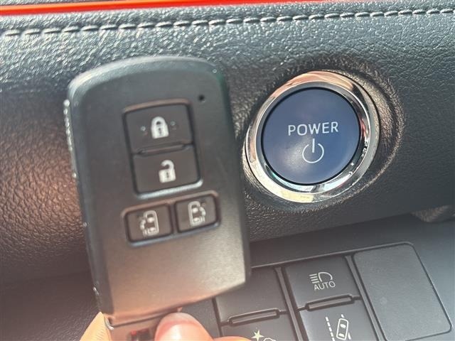 Toyota SIENTA 2018 8268518-19