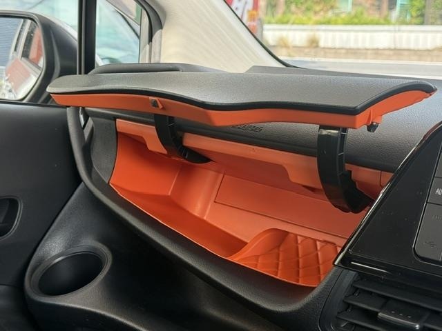 Toyota SIENTA 2016 8268519-11