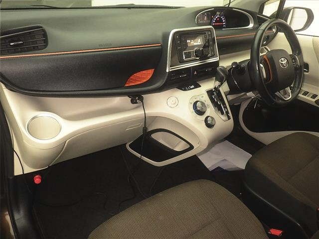 Toyota SIENTA 2015 8268529-4