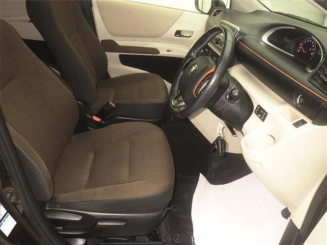 Toyota SIENTA 2015 8268529-5