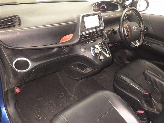 Toyota SIENTA 2015 8268530-4