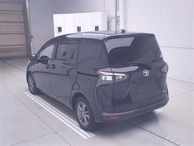 Toyota SIENTA 2018 8268533-1