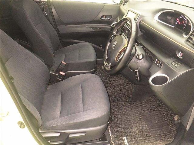 Toyota SIENTA 2016 8268534-5