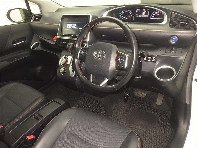 Toyota SIENTA 2017 8268542-3