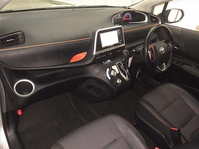 Toyota SIENTA 2018 8268544-4