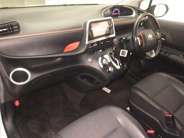 Toyota SIENTA 2017 8268551-4