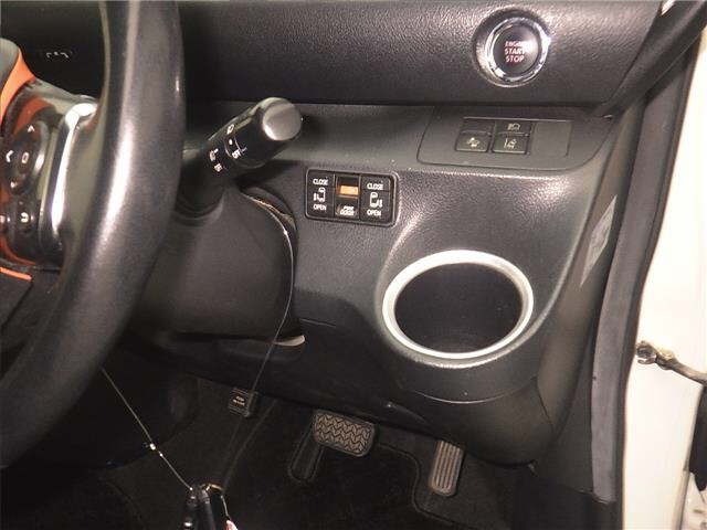 Toyota SIENTA 2017 8268551-8