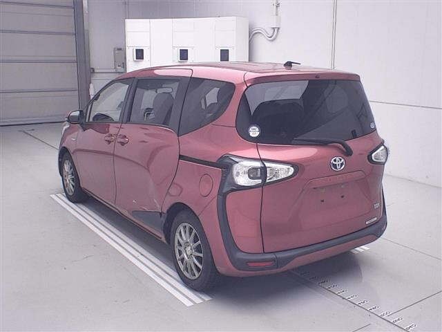 Toyota SIENTA 2015 8268552-1