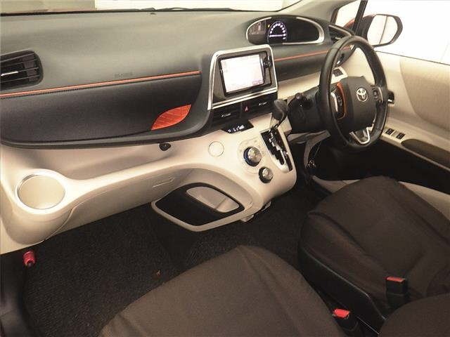 Toyota SIENTA 2015 8268552-4
