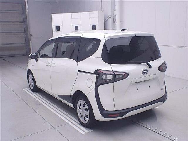 Toyota SIENTA 2017 8268562-1