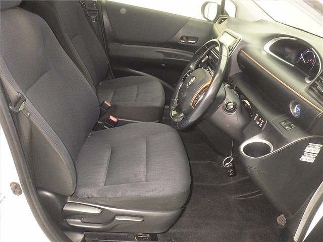 Toyota SIENTA 2017 8268562-5