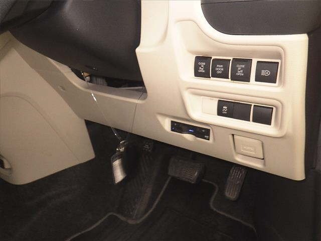 Toyota SIENTA 2023 8268567-8