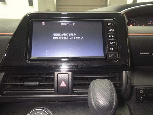 Toyota SIENTA 2018 8268570-6