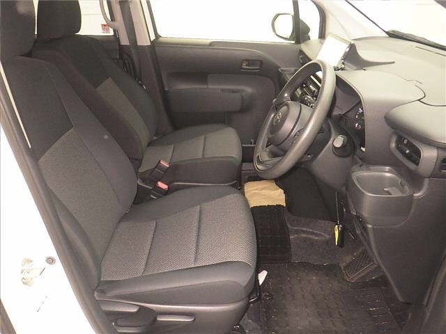 Toyota SIENTA 2024 8268571-5