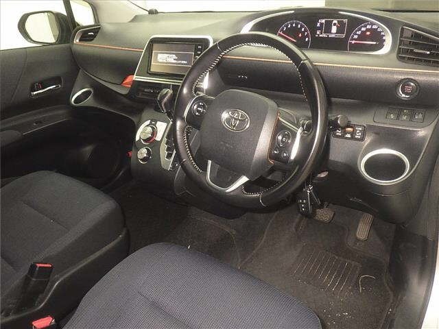 Toyota SIENTA 2016 8268572-3