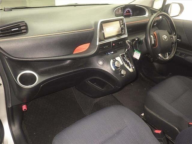 Toyota SIENTA 2016 8268572-4