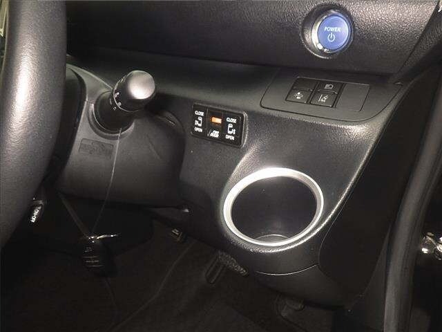 Toyota SIENTA 2021 8268573-8