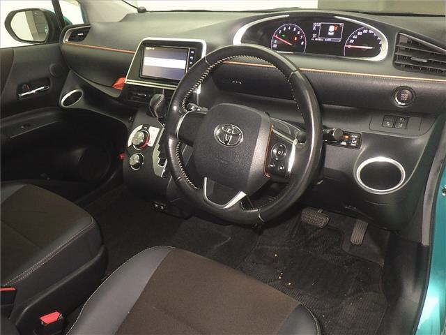 Toyota SIENTA 2018 8268580-3