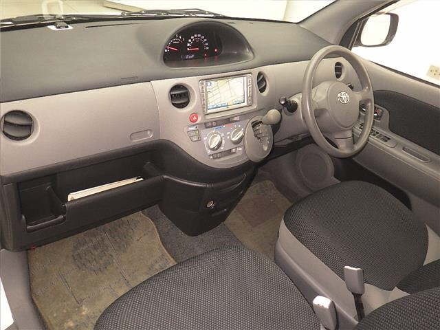 Toyota SIENTA 2005 8268584-4