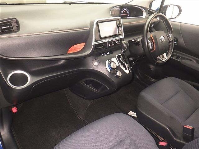 Toyota SIENTA 2015 8268585-4