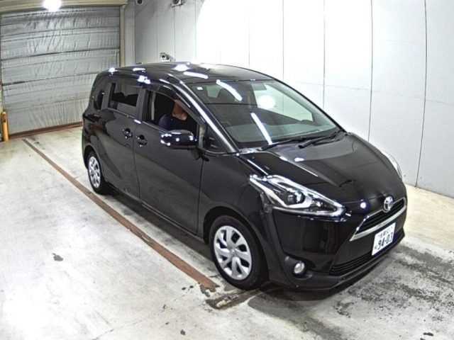 Toyota SIENTA 2015 8268586-0