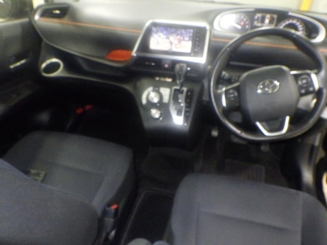Toyota SIENTA 2015 8268586-3