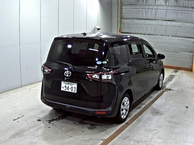 Toyota SIENTA 2015 8268586-5