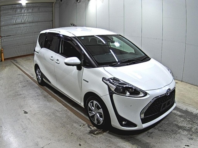Toyota SIENTA 2020 8268590-0