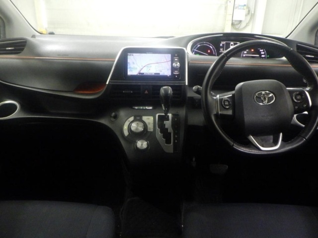 Toyota SIENTA 2016 8268592-3