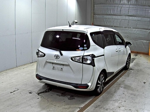 Toyota SIENTA 2015 8268593-5