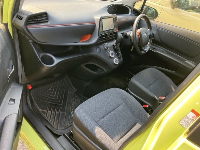 Toyota SIENTA 2017 8268595-9
