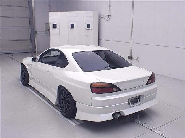 Nissan SILVIA 2000 8270394-1