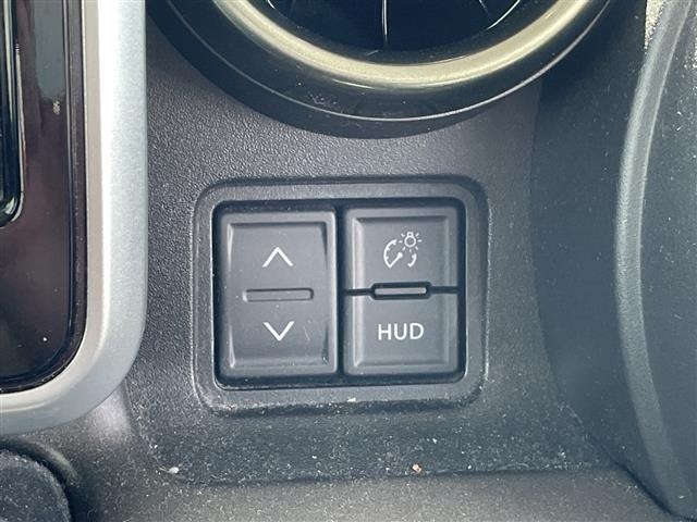 Suzuki SPACIA 2022 8268618-10