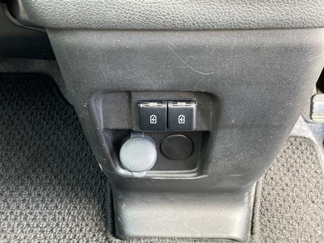 Suzuki SPACIA 2022 8268618-22