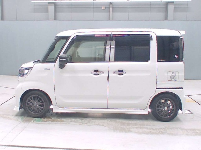 Suzuki SPACIA 2019 8272098-4