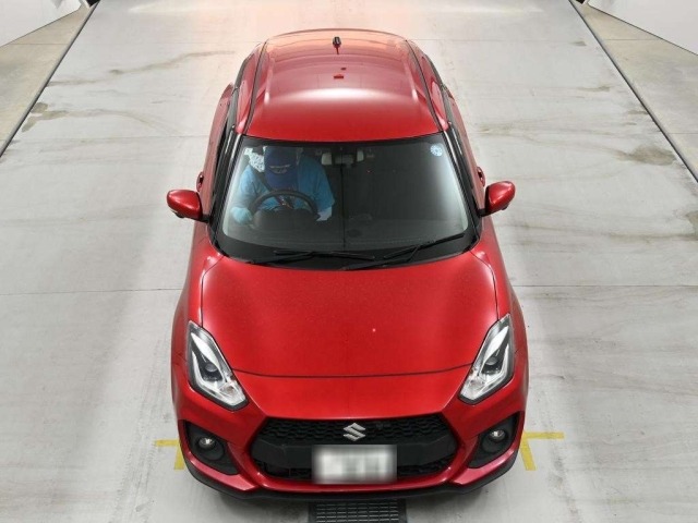 Suzuki SWIFT 2024 8268507-7