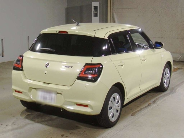 Suzuki SWIFT 2024 8268516-1
