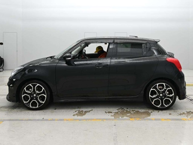 Suzuki SWIFT 2023 8268521-4