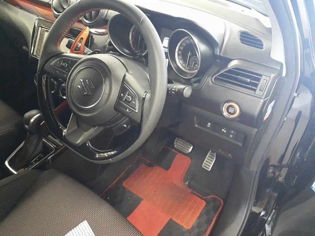 Suzuki SWIFT 2023 8268521-9