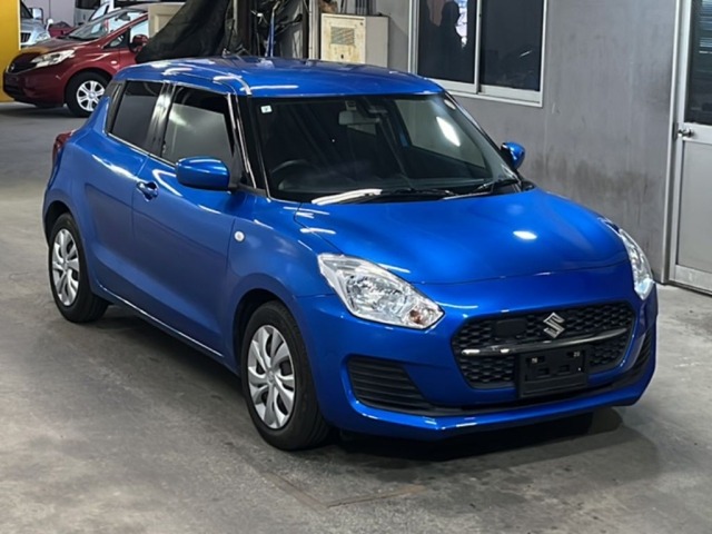 Suzuki SWIFT 2022 8268524-4